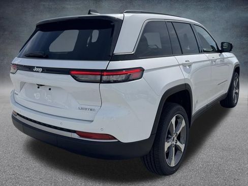 New 2026 Jeep Grand Cherokee Limited AWD/4WD image 2