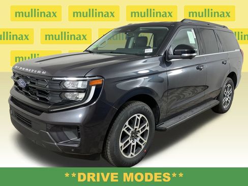 New 2026 Ford Expedition Active RWD image 14