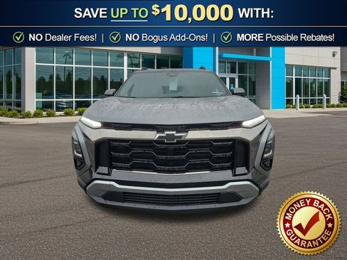 New 2026 Chevrolet Equinox ACTIV w/ Convenience Package III AWD/4WD image 2