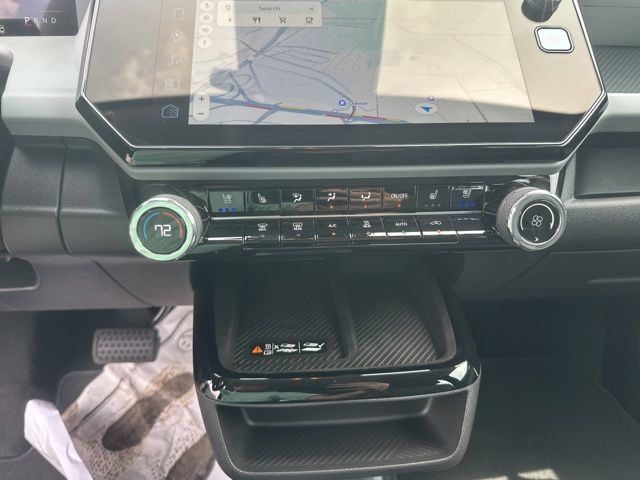 New 2027 Chevrolet Bolt RS w/ Super Cruise Package FWD image 25