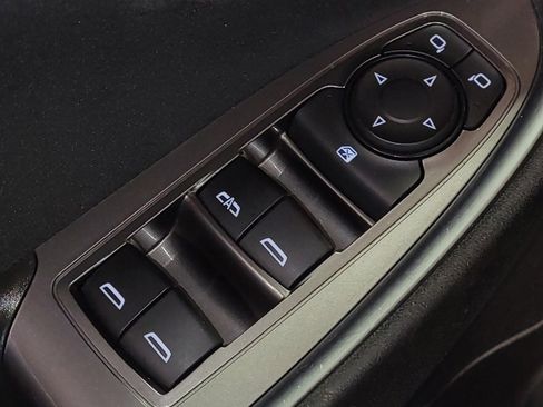 Used 2020 Chevrolet Malibu LT FWD image 27