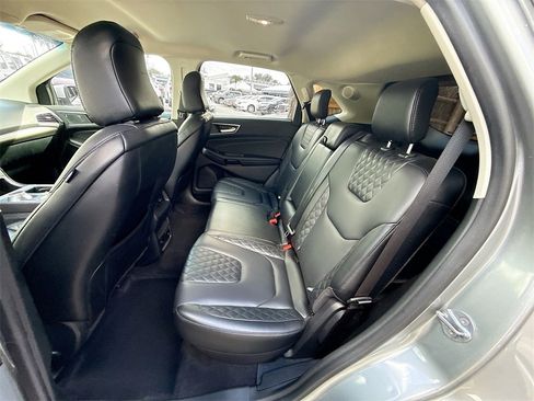 Used 2024 Ford Edge Titanium image 26