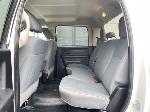Used 2018 RAM 2500 Tradesman w/ Chrome Appearance Group AWD/4WD image 27