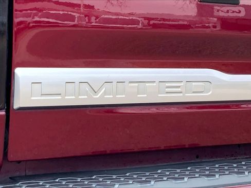 Used 2018 RAM 1500 Limited image 30