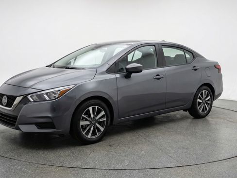 Used 2025 Nissan Versa SV FWD image 3