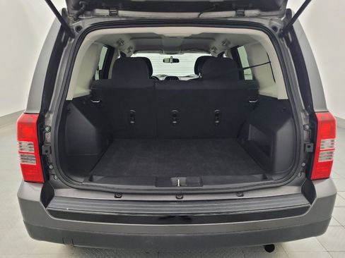 Used 2014 Jeep Patriot Sport image 29