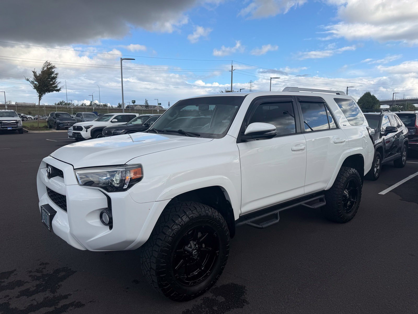 Used 2018 Toyota 4Runner SR5 Premium AWD/4WD image 1