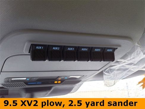 Used 2024 Ford F350 XLT w/ FX4 Off-Road Package image 17