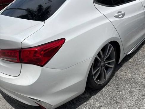 Used 2019 Acura TLX V6 w/ Technology Package FWD image 4