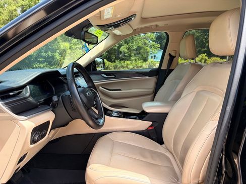 Used 2021 Jeep Grand Cherokee L Limited RWD image 13