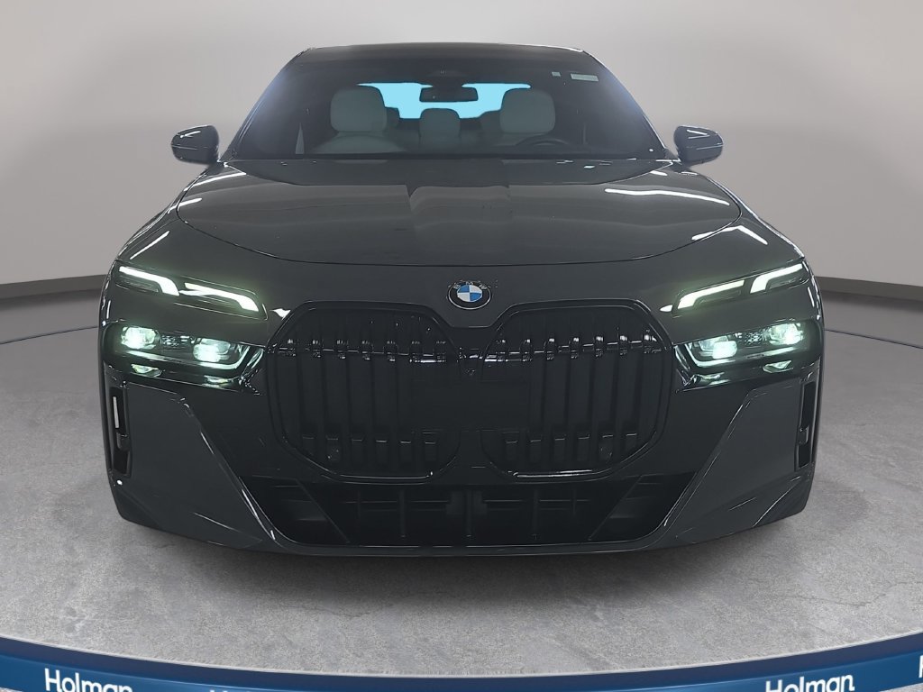 Certified 2023 BMW 740i w/ Parking Assistance Package RWD image 2