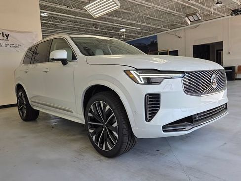 New 2026 Volvo XC90 B6 Ultra w/ Protection Package AWD/4WD image 4