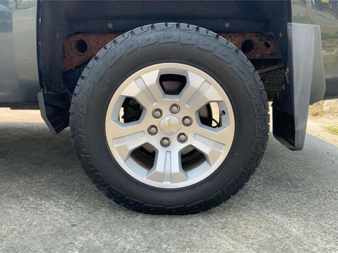Used 2017 Chevrolet Silverado 1500 LT w/ All Star Edition AWD/4WD image 30