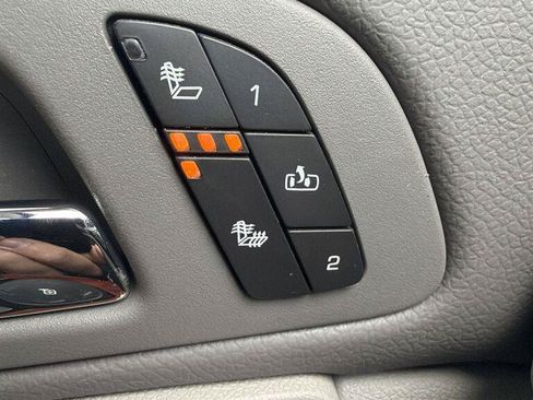 Used 2012 Chevrolet Tahoe LT w/ Luxury Package RWD image 8