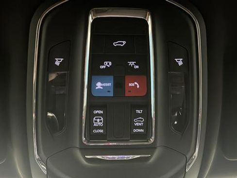 Used 2024 Jeep Grand Cherokee L Laredo w/ Luxury Tech Group I AWD/4WD image 34