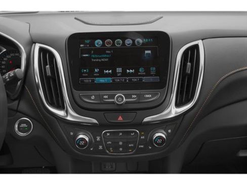 Used 2018 Chevrolet Equinox Premier image 21