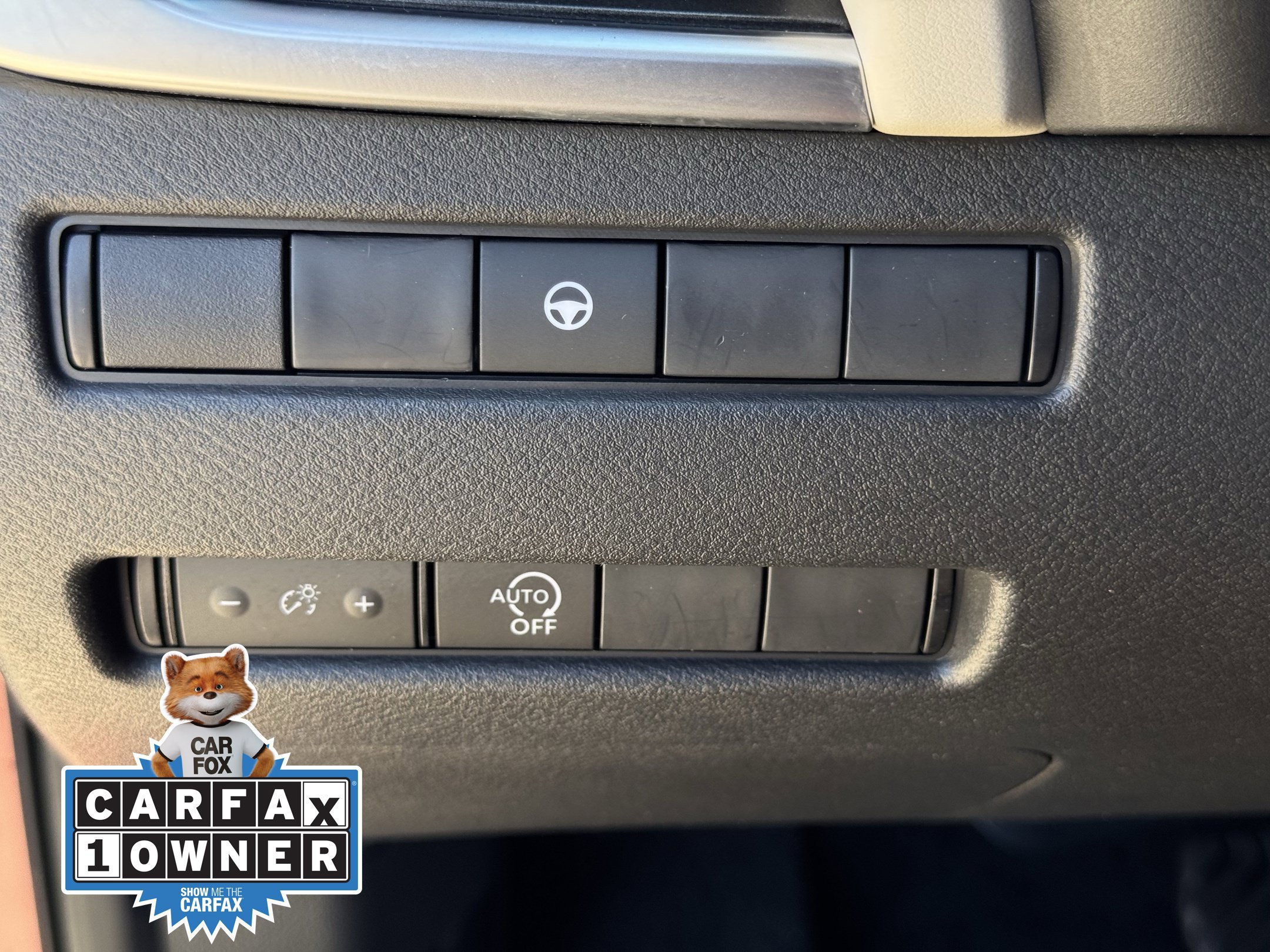 Used 2023 Nissan Rogue SV FWD image 23