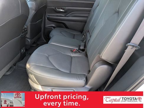 Used 2024 Toyota Grand Highlander Limited image 13