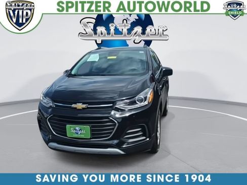 Used 2020 Chevrolet Trax LT w/ LT Convenience Package FWD image 4