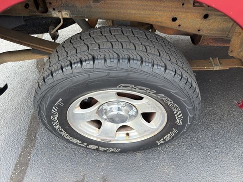 Used 2000 Ford F150 XLT RWD image 11