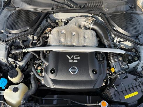 Used 2006 Nissan 350Z Track w/ (N93) Cargo Convenience Pkg RWD image 9