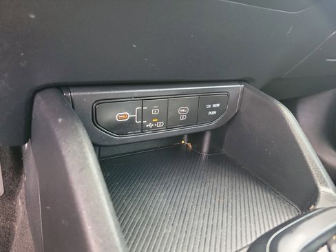 Used 2025 Kia K4 LXS FWD image 13