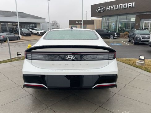 New 2026 Hyundai Sonata SEL FWD image 4