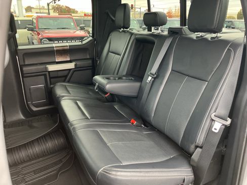 Used 2022 Ford F250 Lariat w/ Chrome Package image 31