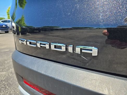 Used 2023 GMC Acadia SLE w/ Driver Convenience Package FWD image 11