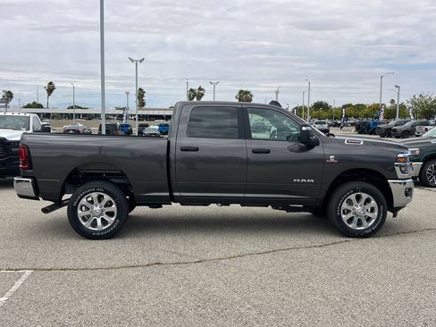 New 2026 RAM 2500 Big Horn AWD/4WD image 9