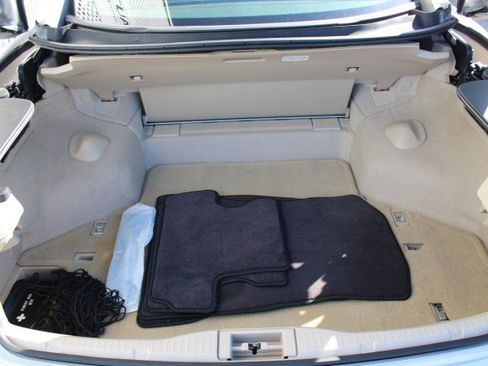 Used 2011 Lexus IS 350C w/ Luxury Pkg image 16