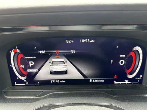 Used 2023 Nissan Pathfinder Platinum FWD image 13