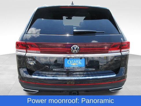 Used 2024 Volkswagen Atlas SEL AWD/4WD image 4