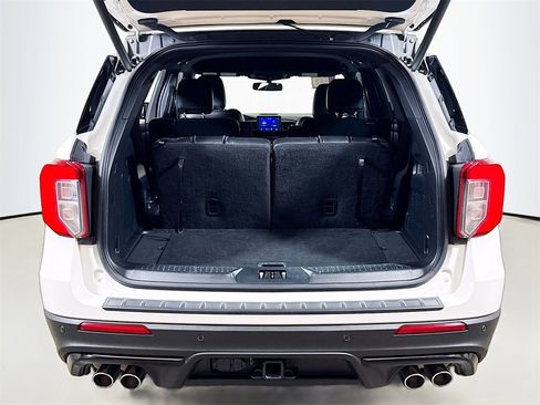 Used 2023 Ford Explorer ST image 23