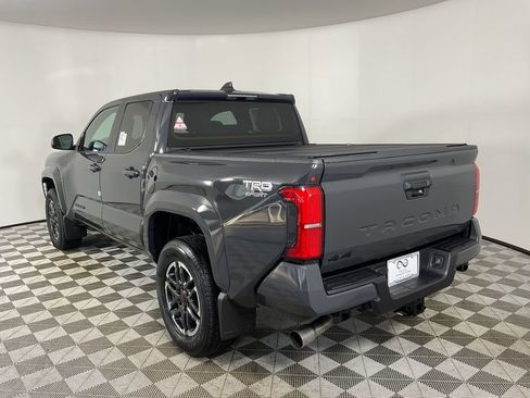New 2025 Toyota Tacoma TRD Sport image 6