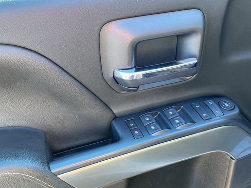 Used 2018 Chevrolet Silverado 1500 LT w/ Texas Edition image 16