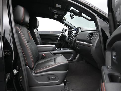 Used 2021 Nissan Titan PRO-4X w/ Pro-4x Convenience Package AWD/4WD image 30