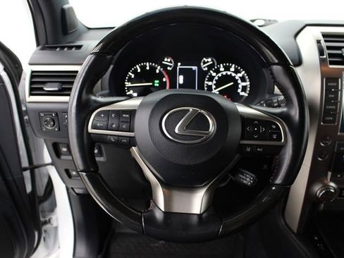 Used 2021 Lexus GX 460 Premium w/ Premium Package AWD/4WD image 12