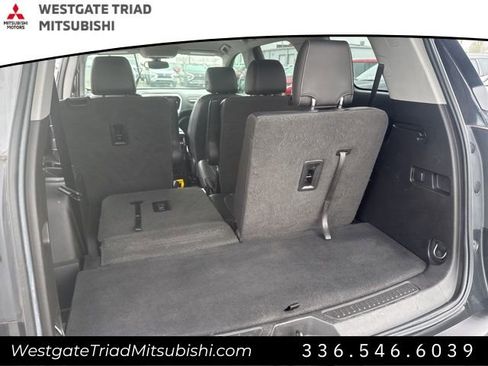 Used 2020 GMC Acadia SLT AWD/4WD image 28