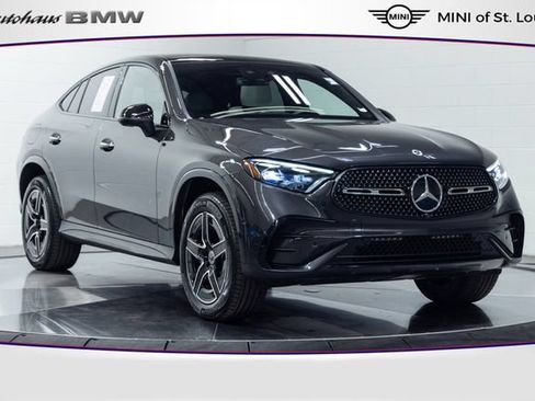 Used 2024 Mercedes-Benz GLC 300 4MATIC image 1