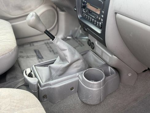 Used 2004 Toyota Tacoma 2WD Regular Cab image 40