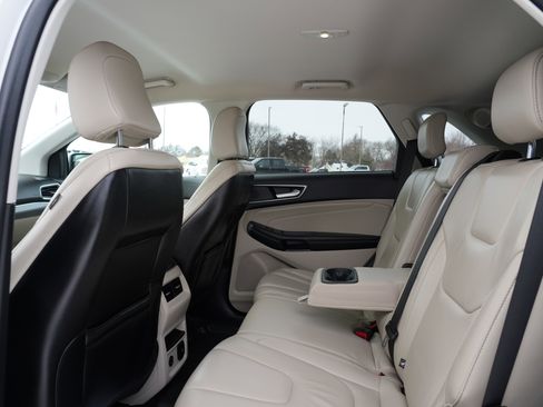 Used 2021 Ford Edge Titanium w/ Class II Trailer Tow Package image 23