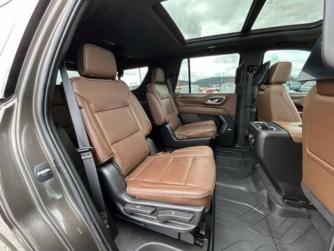Used 2021 Chevrolet Tahoe High Country w/ Premium Package AWD/4WD image 49