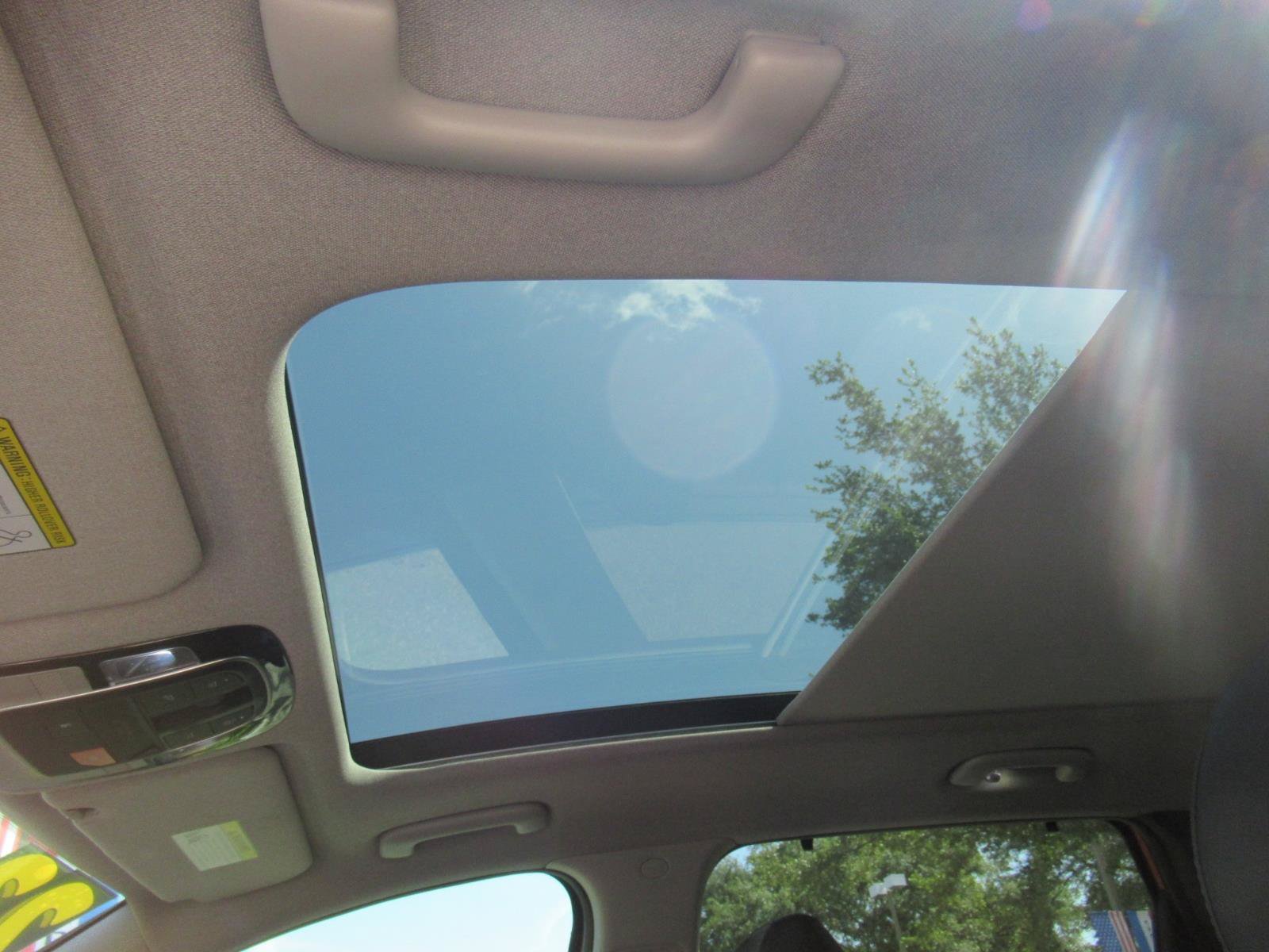Used 2023 Hyundai Santa Fe Limited FWD image 19