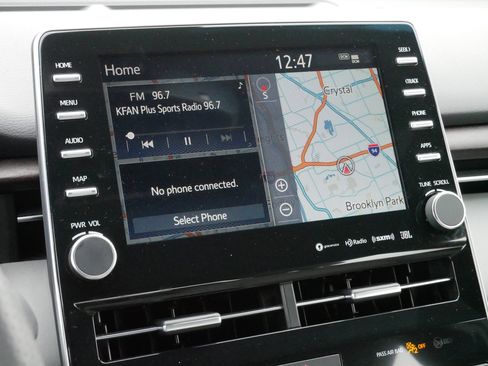 Used 2020 Toyota Avalon Limited image 22