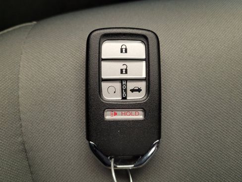 Used 2019 Honda Civic EX image 32