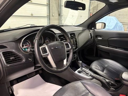 Used 2013 Chrysler 200 Limited w/ Sun/Sound Group image 12