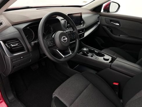 Used 2022 Nissan Rogue SV AWD/4WD image 12