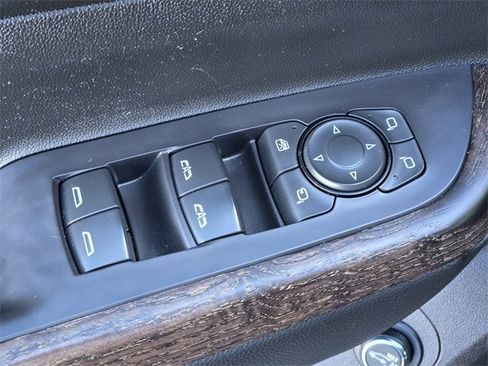 Used 2021 GMC Acadia Denali w/ Denali Technology Package image 13