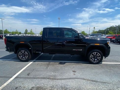 Used 2023 GMC Sierra 2500 AT4 w/ AT4 Preferred Package AWD/4WD image 8